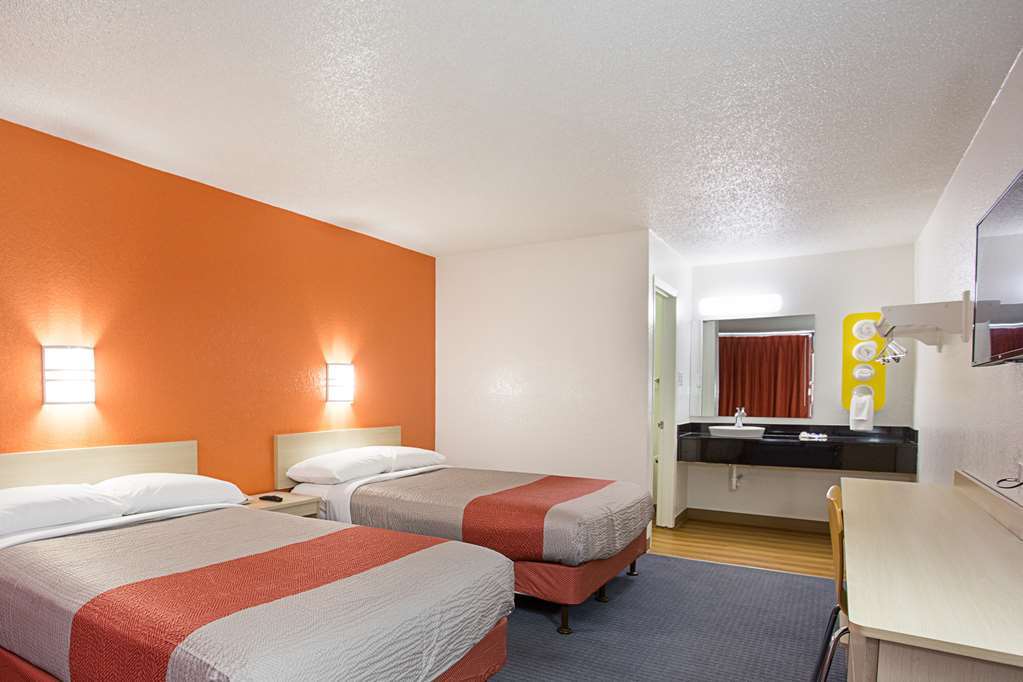 Motel 6-North Palm Springs, Ca - North Room photo